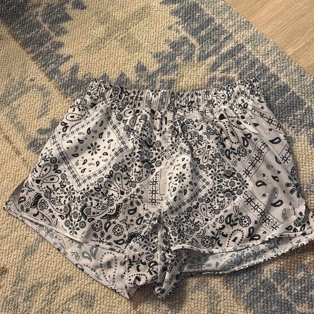 Alo bandana print shorts